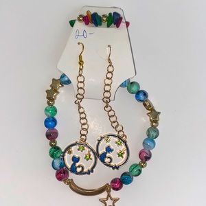 Women’s jewelry and accessories